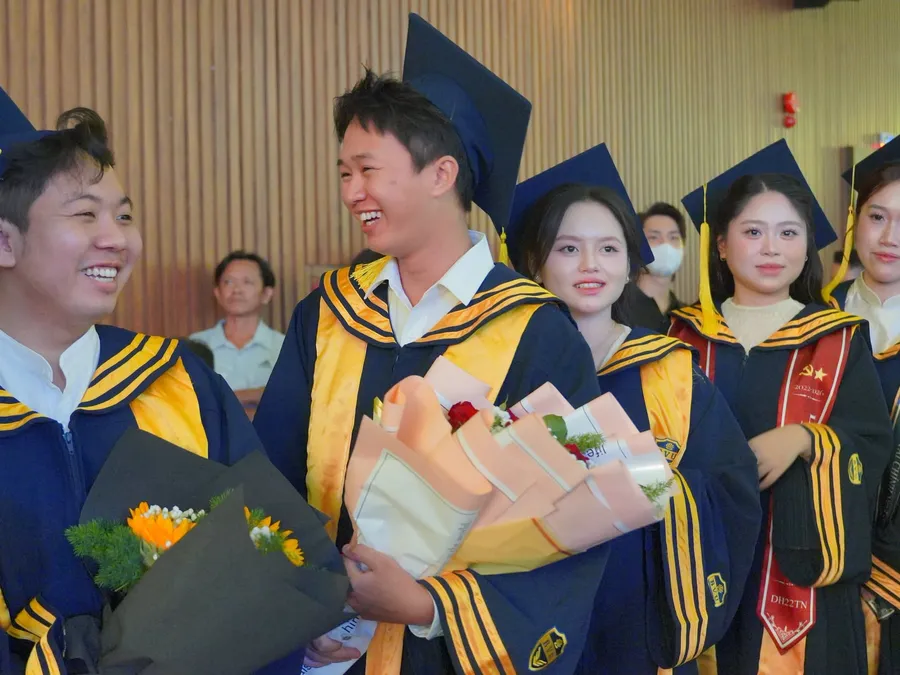 Tân cử nhân BVU trong lễ tốt nghiệp